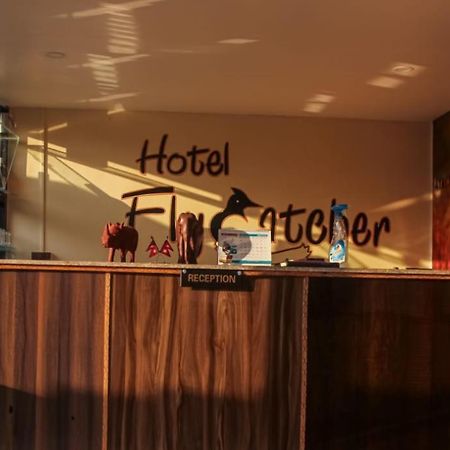 Hotel Flycatcher Chitwan- A Jungle Safari Home Sauraha Exterior photo
